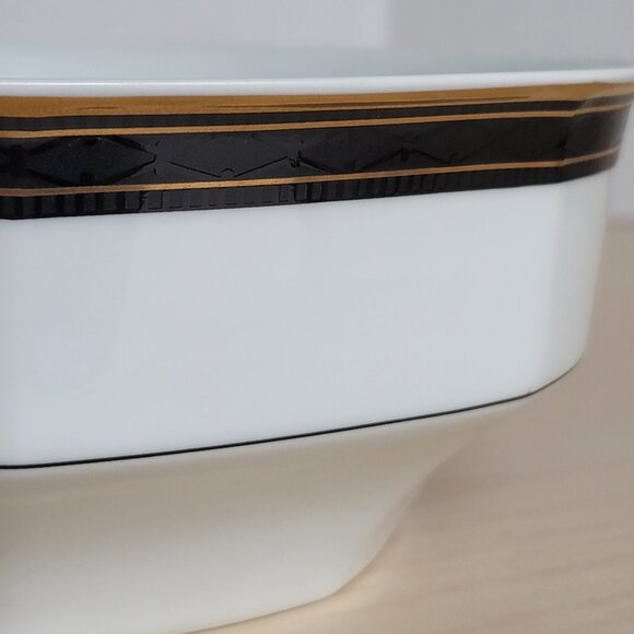 Christopher Stuart Black Dress Gold Black Rim Round White Serving Bowl 8 in - Picture 9 of 10